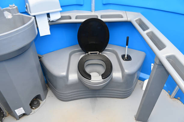 Portable Toilet Options We Offer in Whitmore Village, HI
